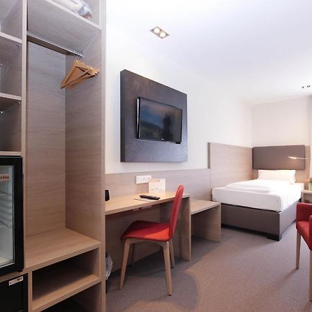 City Hotel Wuerzburg ภายนอก รูปภาพ