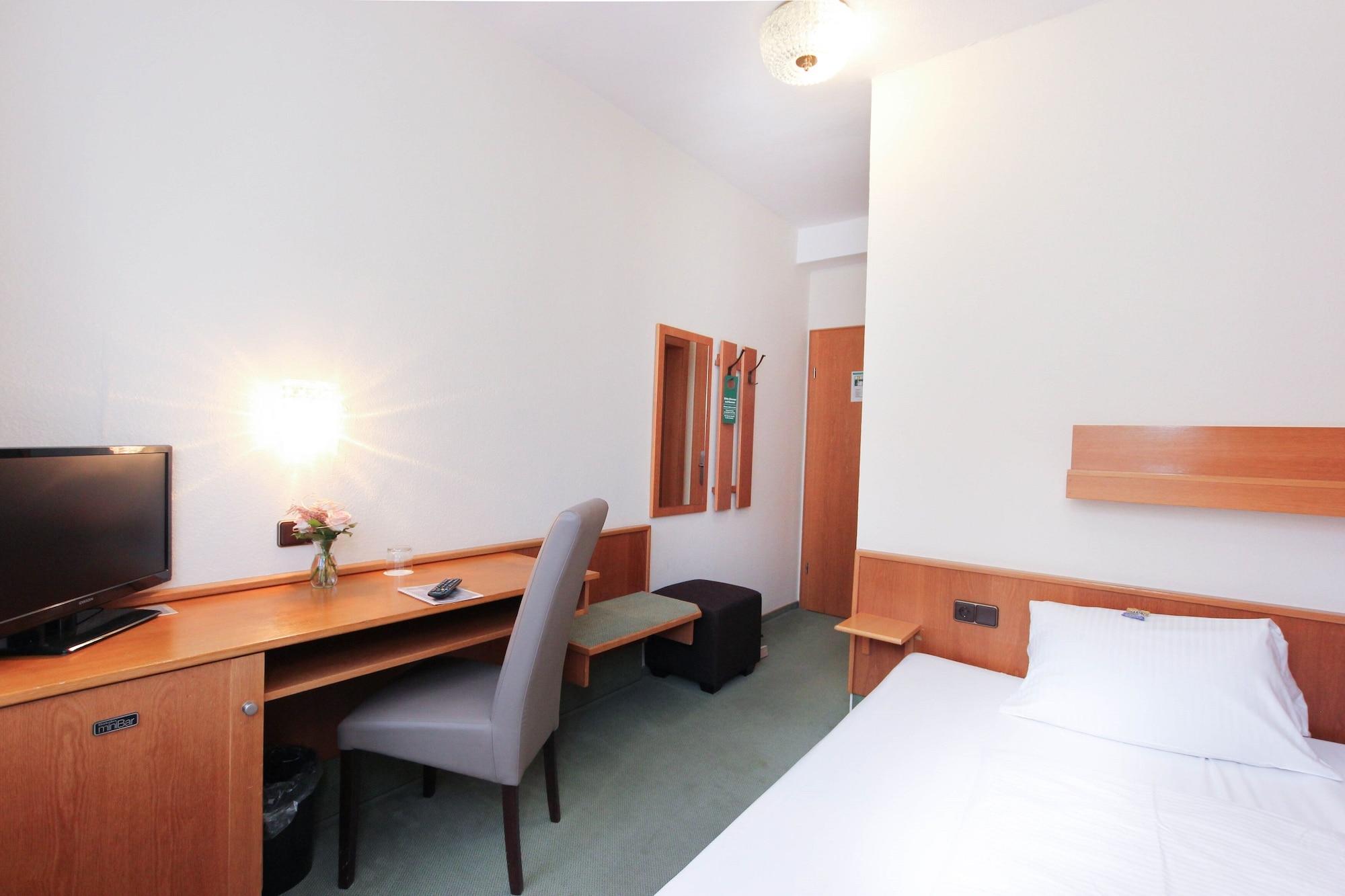 City Hotel Wuerzburg ภายนอก รูปภาพ