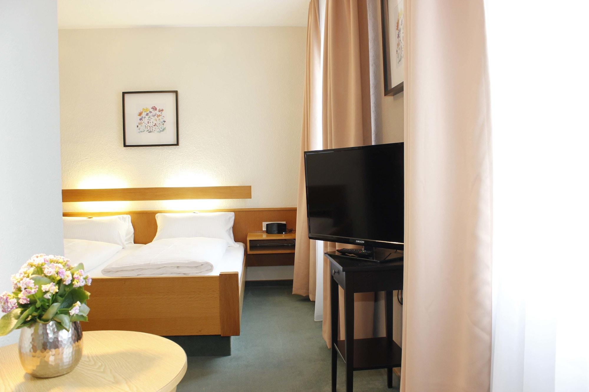 City Hotel Wuerzburg ภายนอก รูปภาพ