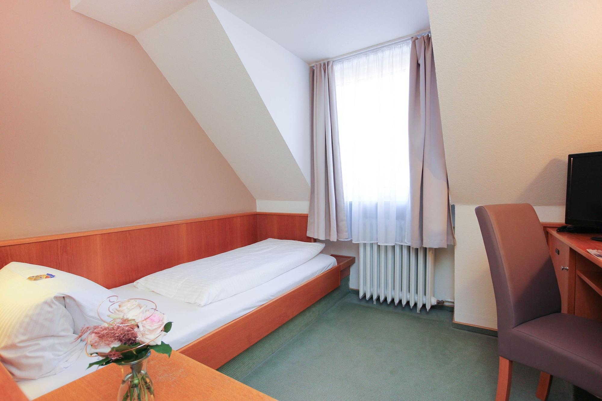City Hotel Wuerzburg ภายนอก รูปภาพ