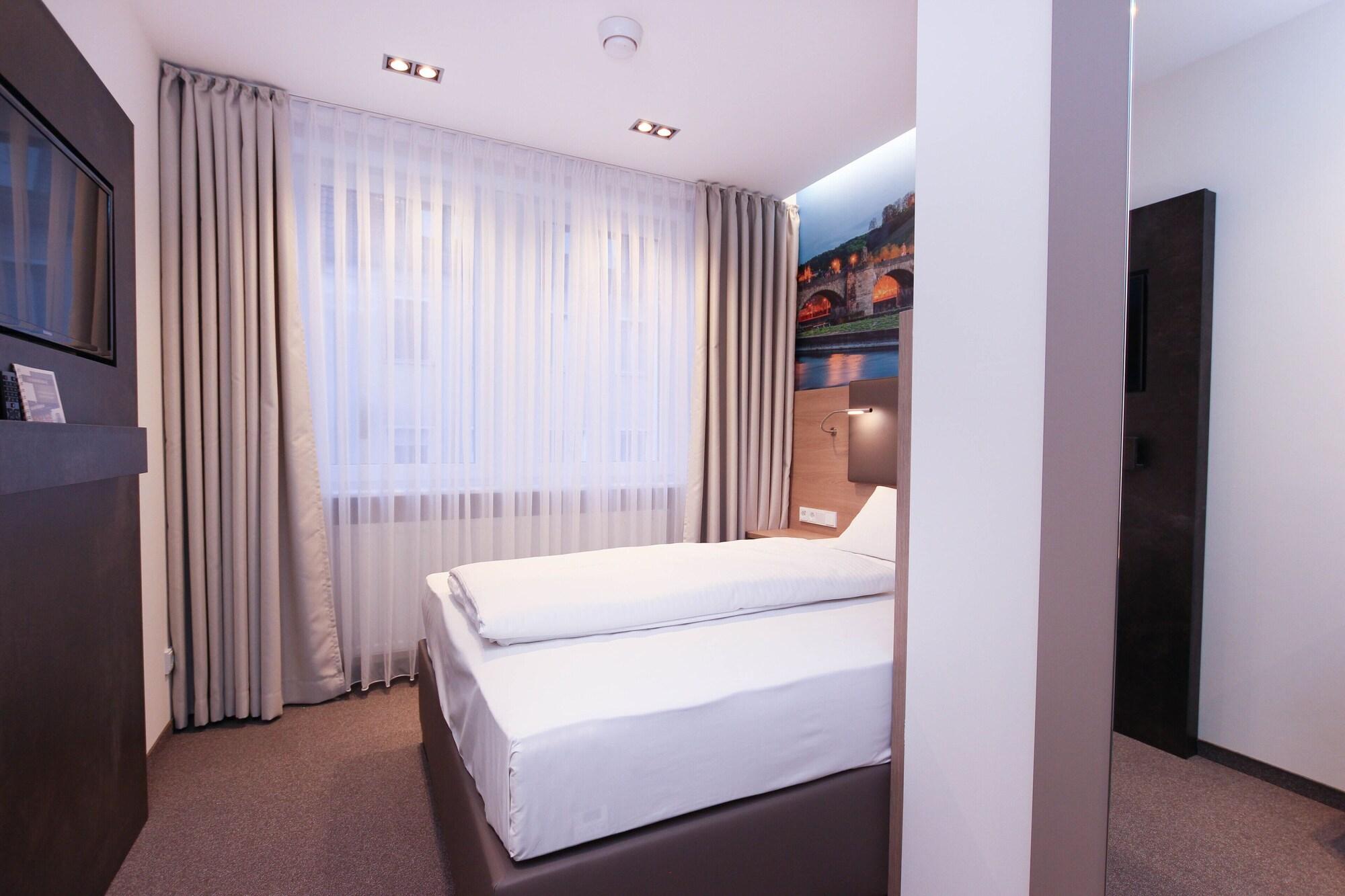City Hotel Wuerzburg ภายนอก รูปภาพ