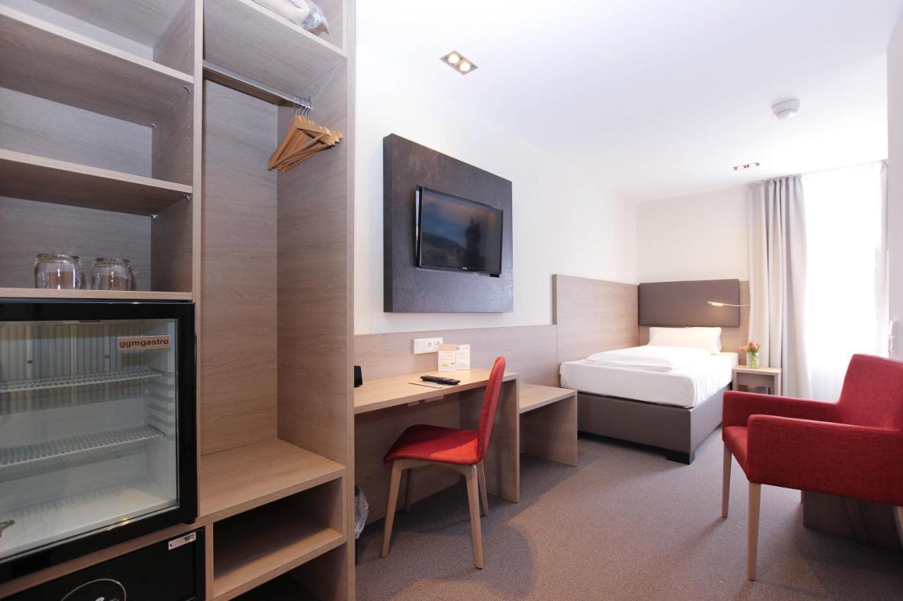 City Hotel Wuerzburg ภายนอก รูปภาพ